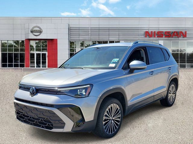 Used 2025 Volkswagen Taos SE FWD image 3