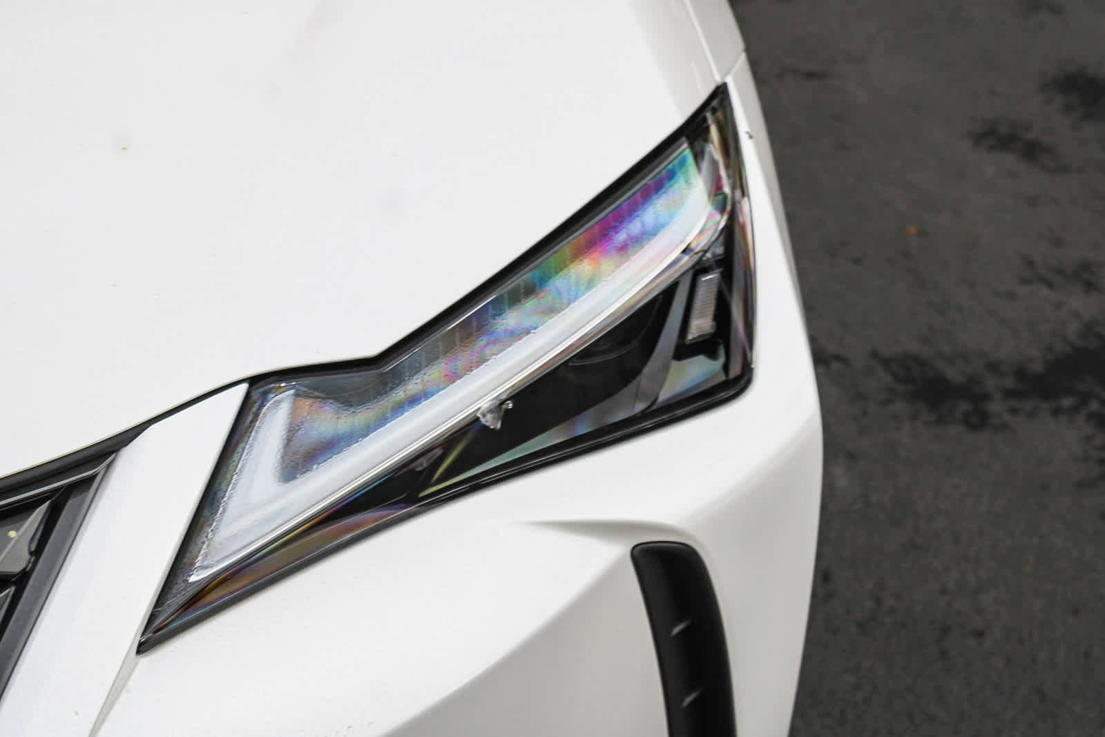 New 2025 Lexus UX 300h FWD image 10