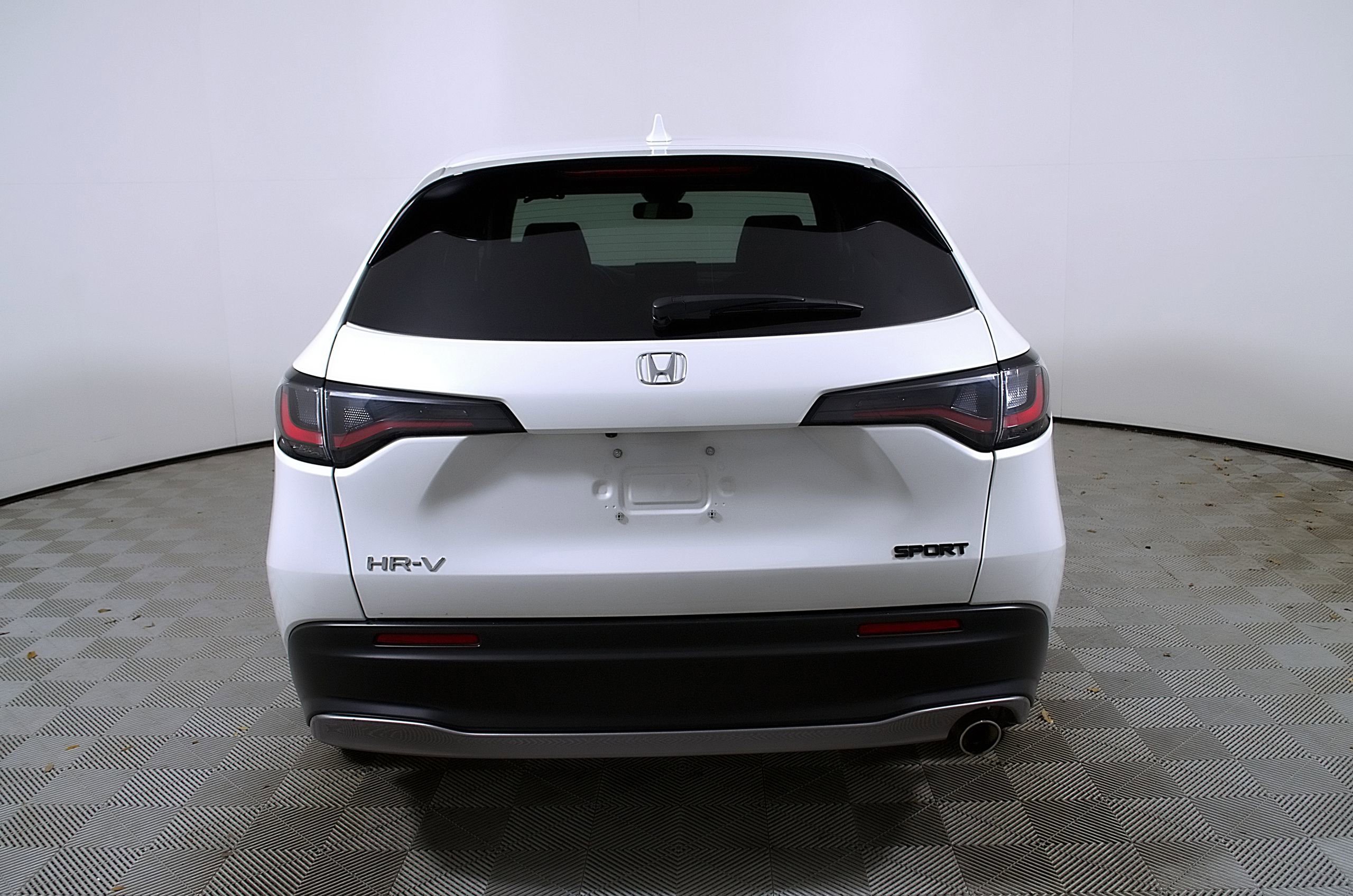 Used 2023 Honda HR-V Sport image 9