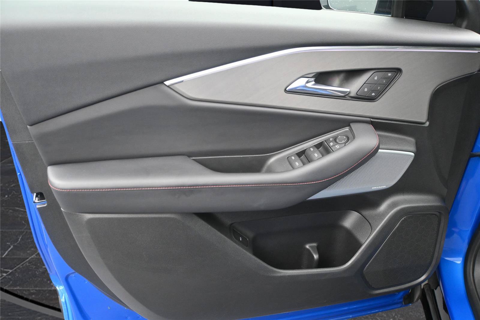 Certified 2024 Acura ZDX Type S AWD/4WD image 10