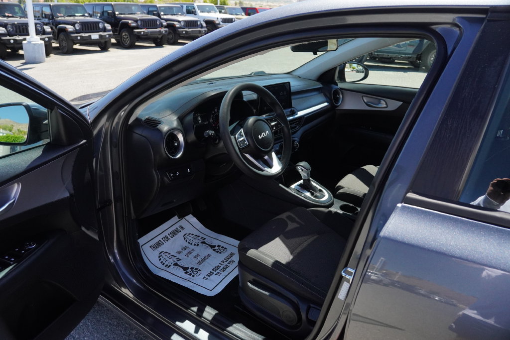 Used 2024 Kia Forte LXS w/ LXS Technology Package FWD image 29