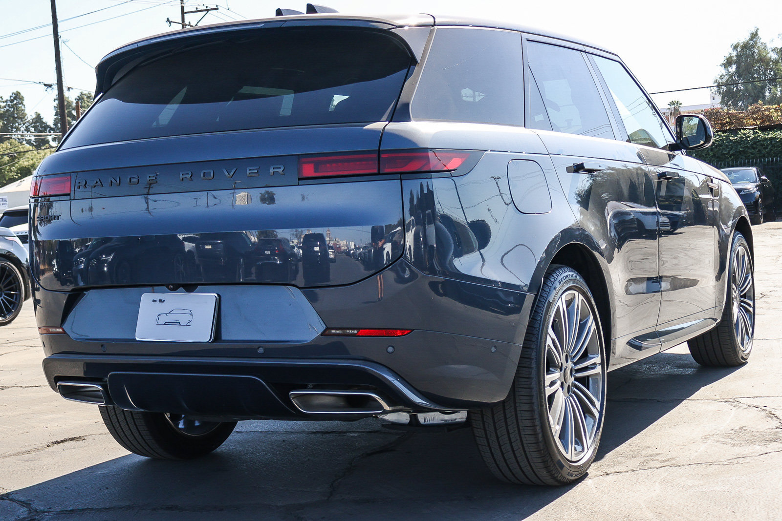 New 2027 Land Rover Range Rover Sport Dynamic SE AWD/4WD image 5