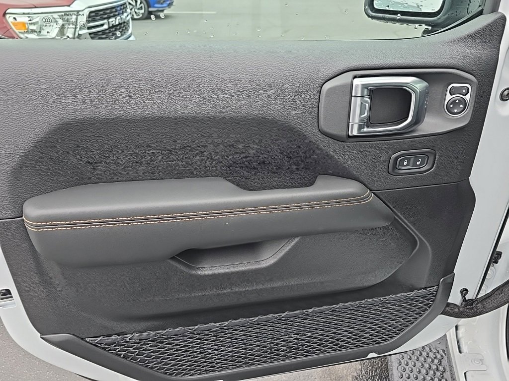 New 2026 Jeep Wrangler Sahara image 7