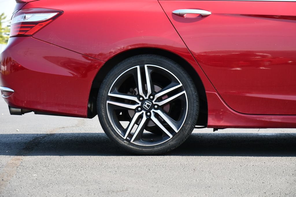 Used 2016 Honda Accord Sport image 10