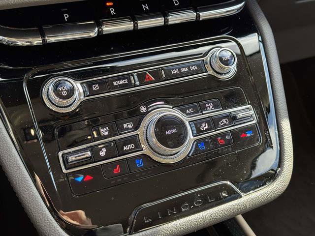 Used 2022 Lincoln Corsair AWD w/ Equipment Group 101A image 17