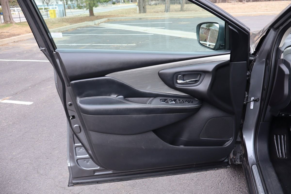 Used 2016 Nissan Murano S AWD/4WD image 23