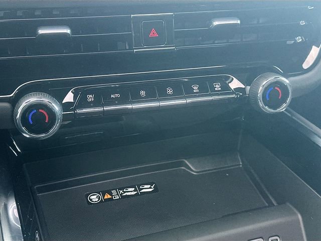 New 2026 Chevrolet Suburban Premier image 19