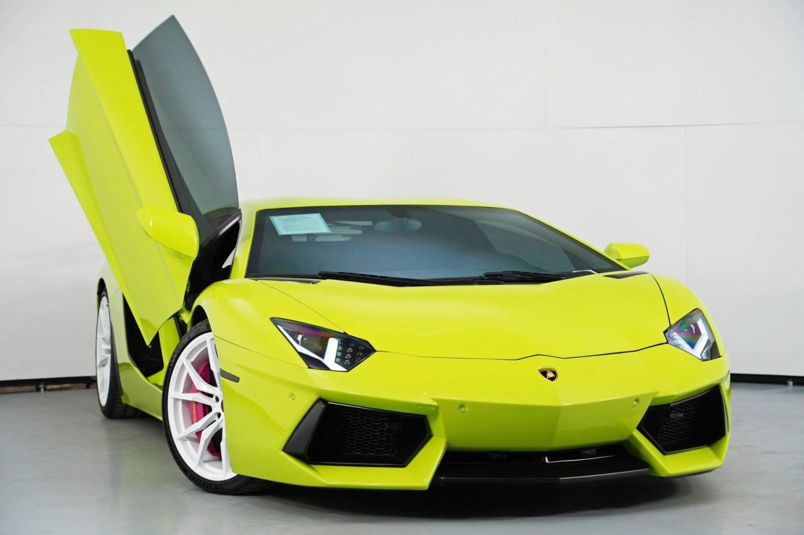 Used 2015 Lamborghini Aventador LP 700-4 image 6