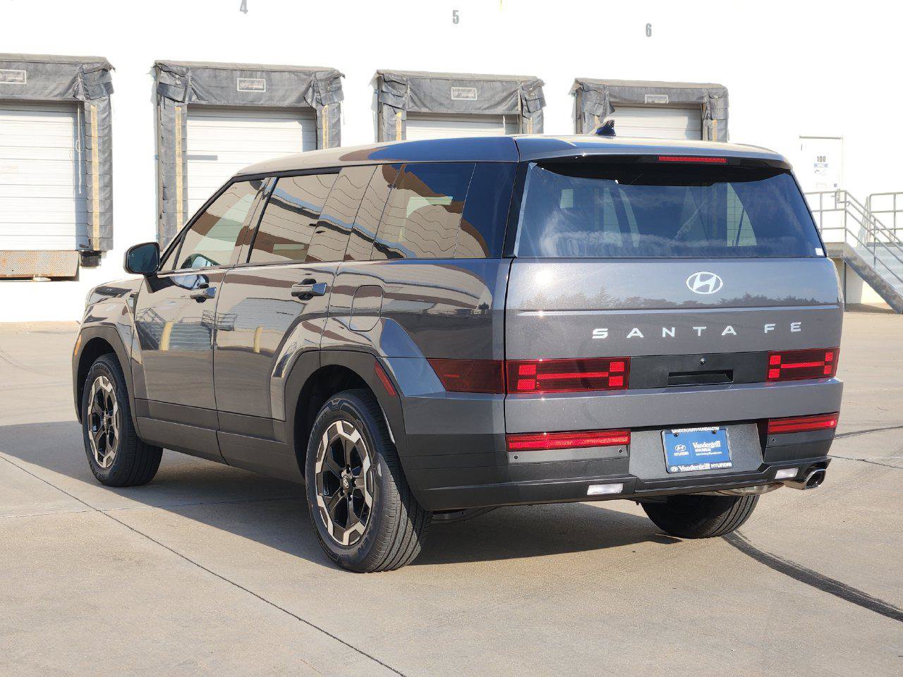 New 2027 Hyundai Santa Fe SE FWD image 3
