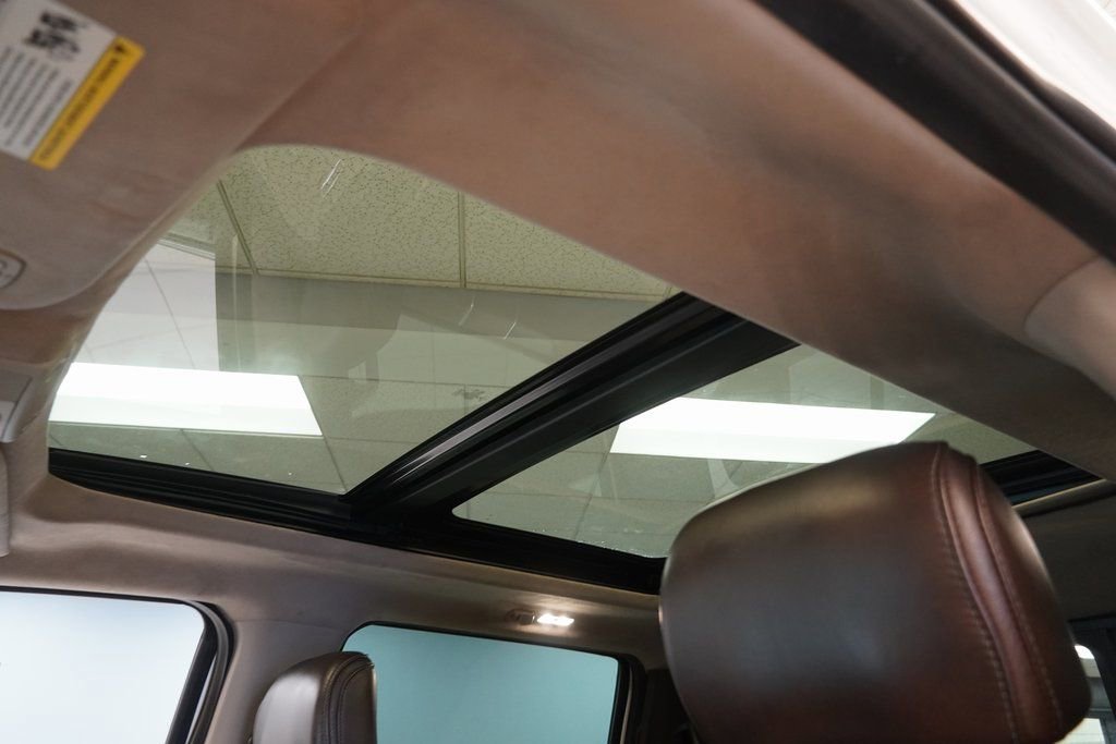 Used 2019 Ford F150 Limited w/ Trailer Tow Package image 4