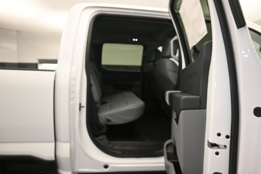 New 2027 Ford F250 XL w/ XL Chrome Package AWD/4WD image 25