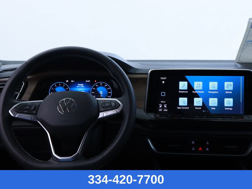 New 2025 Volkswagen Atlas SE w/ Black Wheel Package image 15