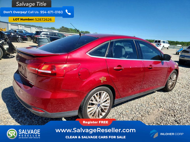 Used 2016 Ford Focus Titanium FWD image 4
