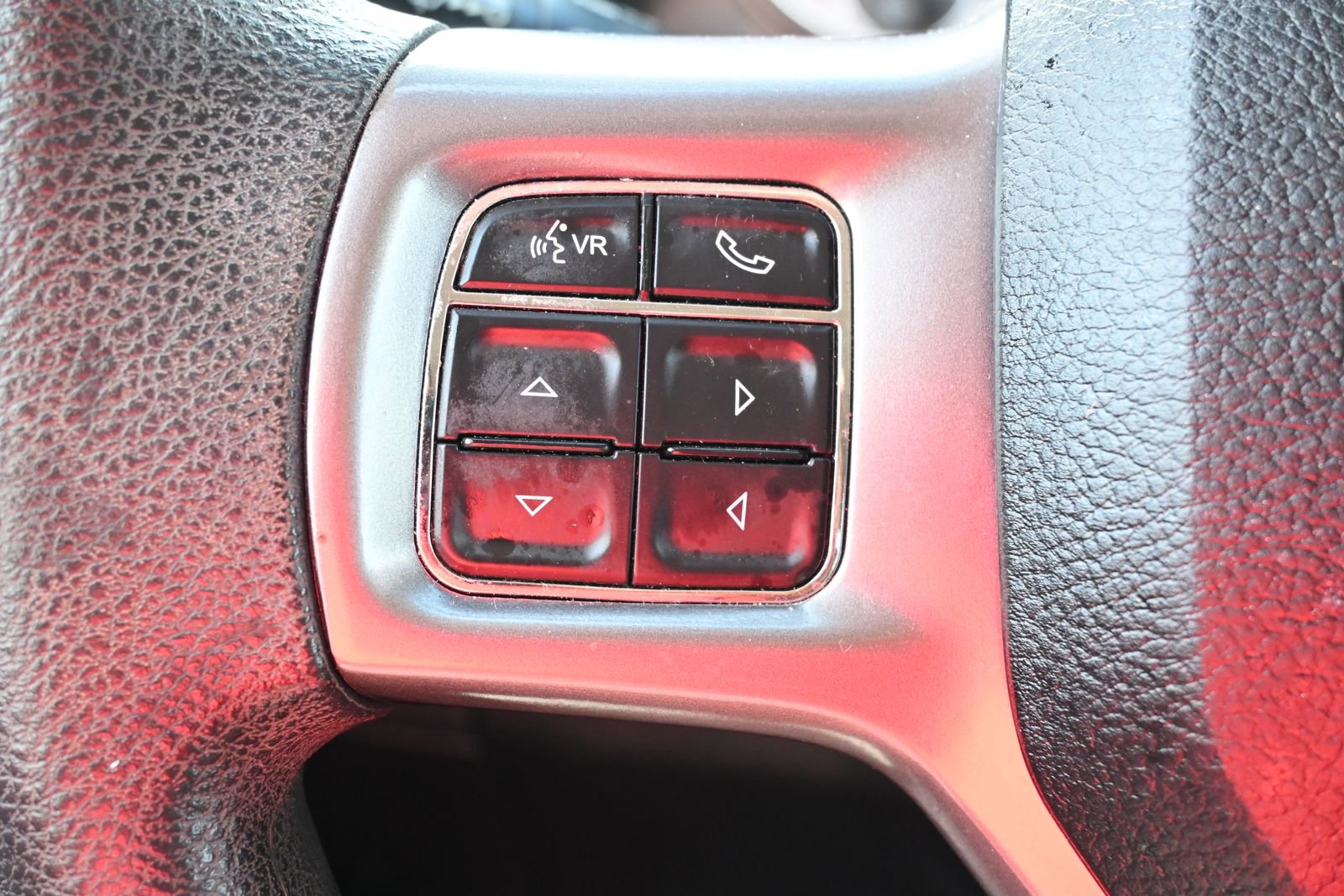 Used 2023 RAM 1500 Classic SLT RWD image 8