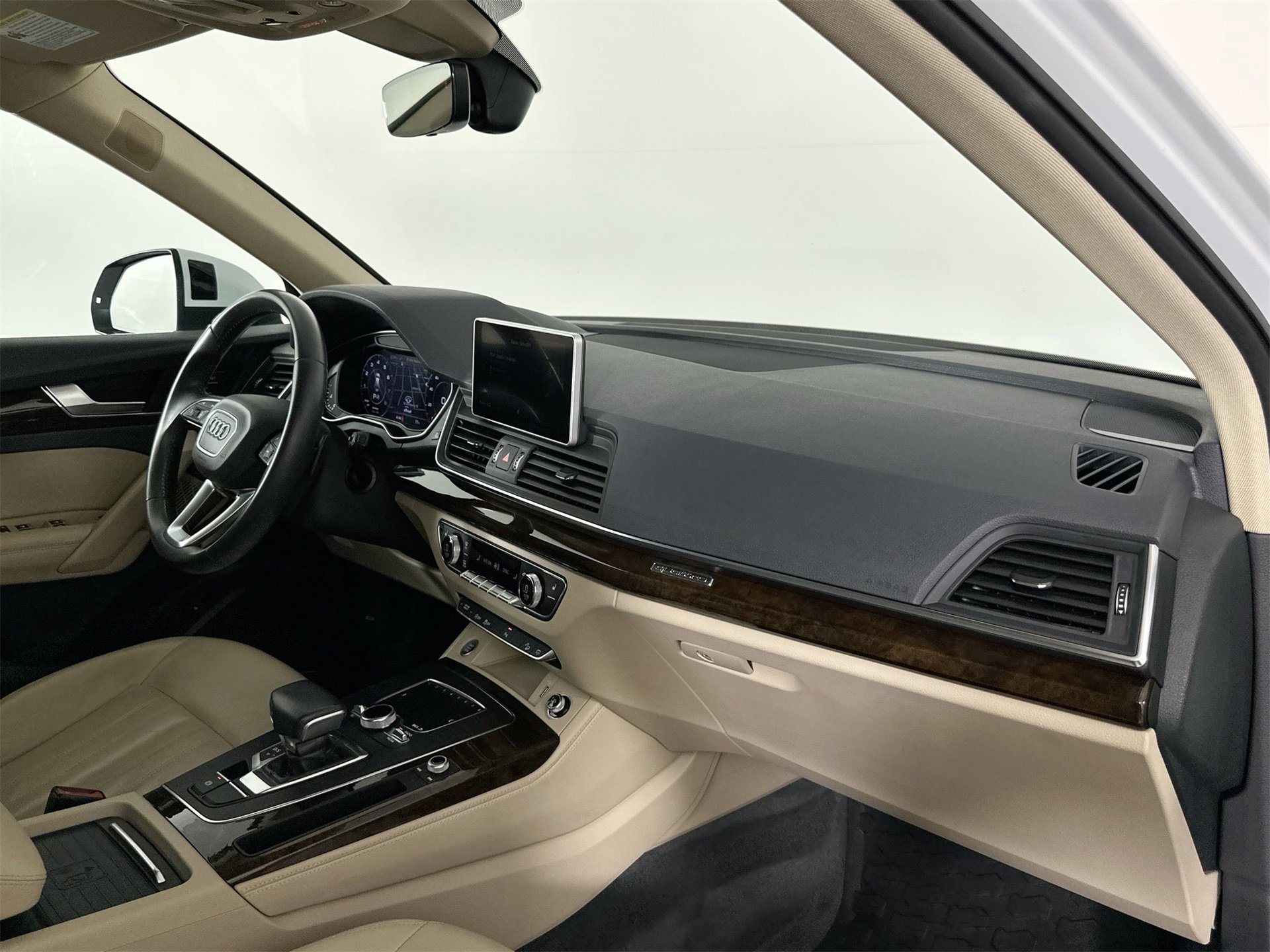 Used 2020 Audi Q5 2.0T Premium Plus w/ Premium Plus Package image 26