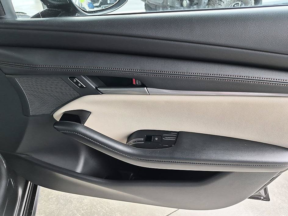 New 2026 MAZDA MAZDA3 2.5 S Sedan w/ Preferred Pkg FWD image 34