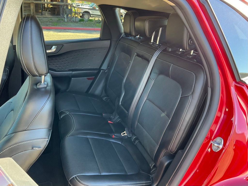 Used 2020 Ford Escape Titanium image 25