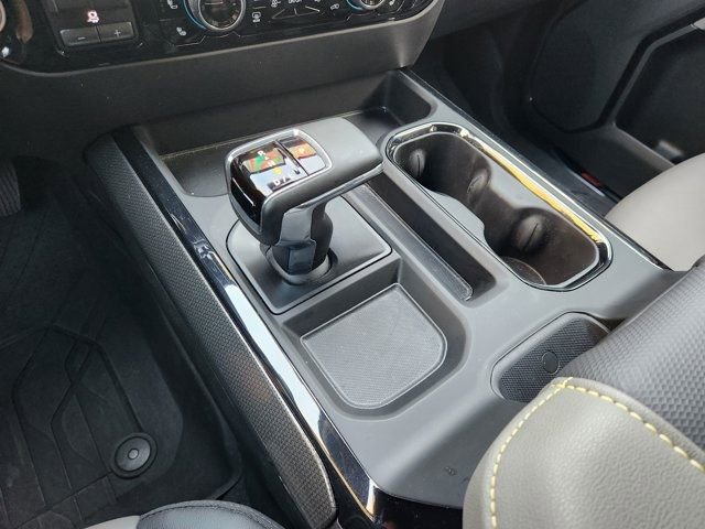 Used 2025 Chevrolet Silverado 1500 ZR2 w/ Technology Package image 23