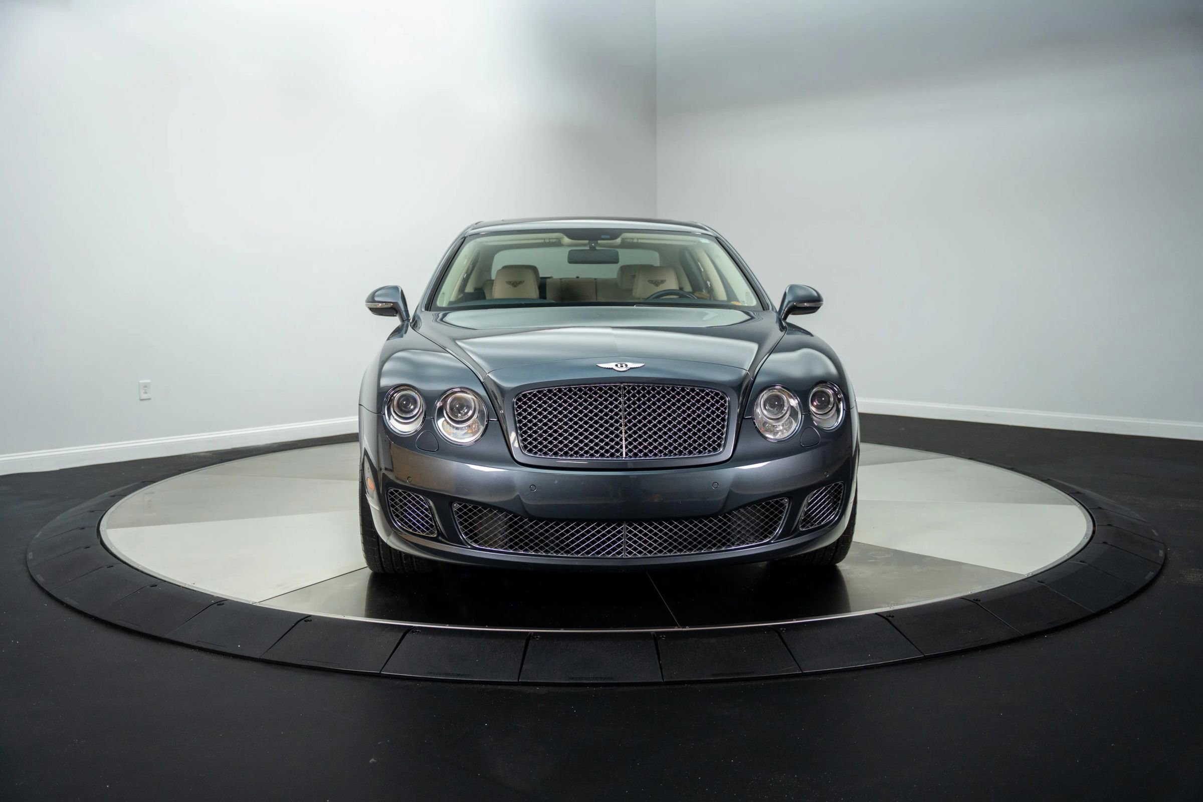 Used 2013 Bentley Flying Spur Flying Spur image 6