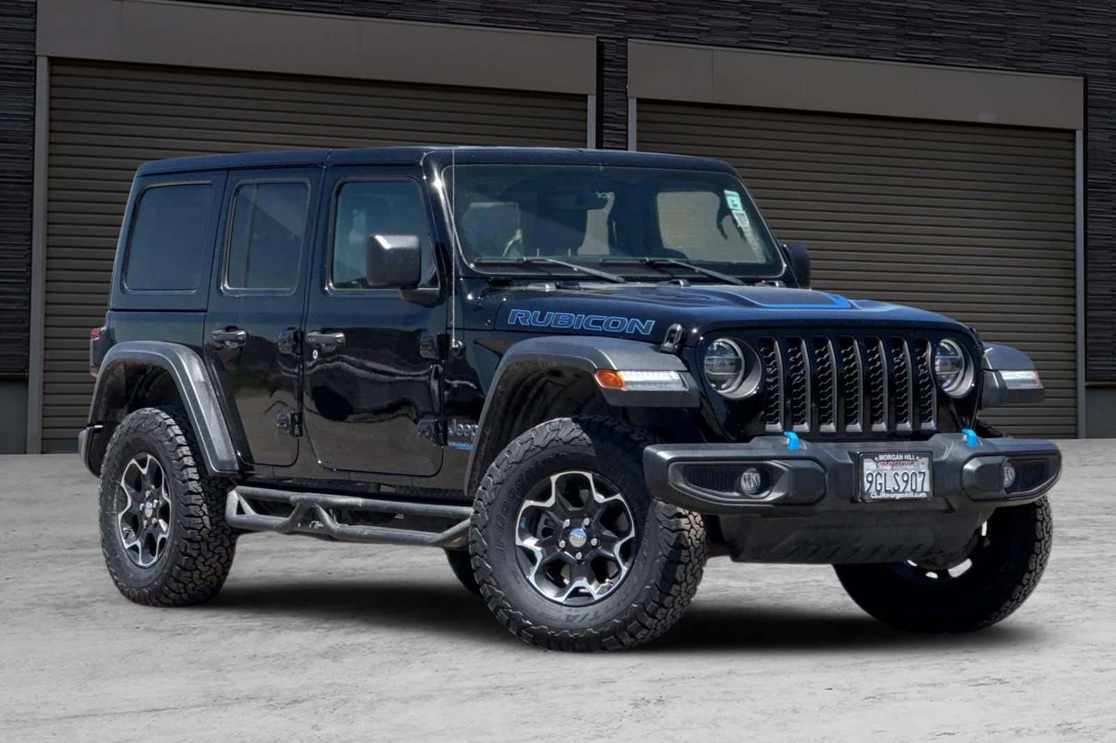 Used 2022 Jeep Wrangler Unlimited Rubicon 4xe w/ Cold Weather Group AWD/4WD image 2
