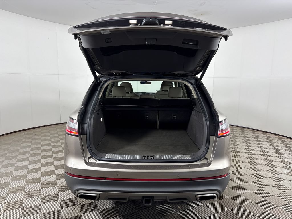 Used 2019 Lincoln Nautilus Reserve w/ Class II Trailer Tow Package FWD image 26