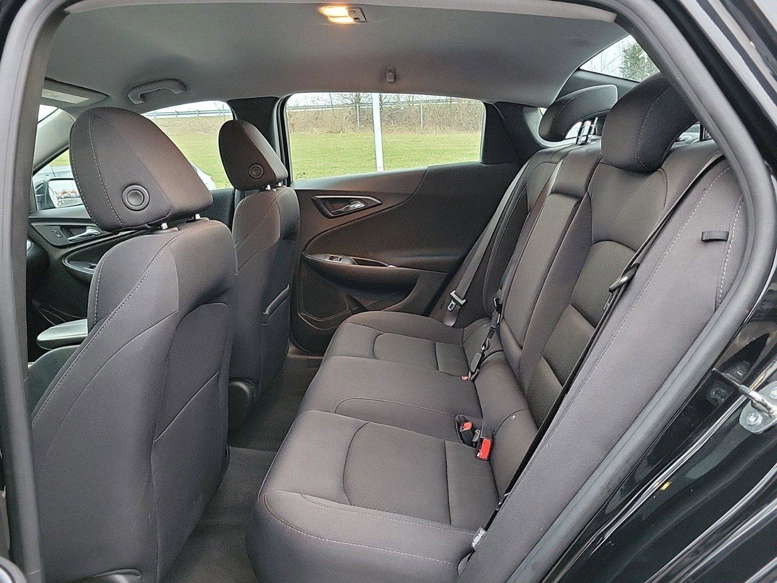 Used 2024 Chevrolet Malibu LT image 11