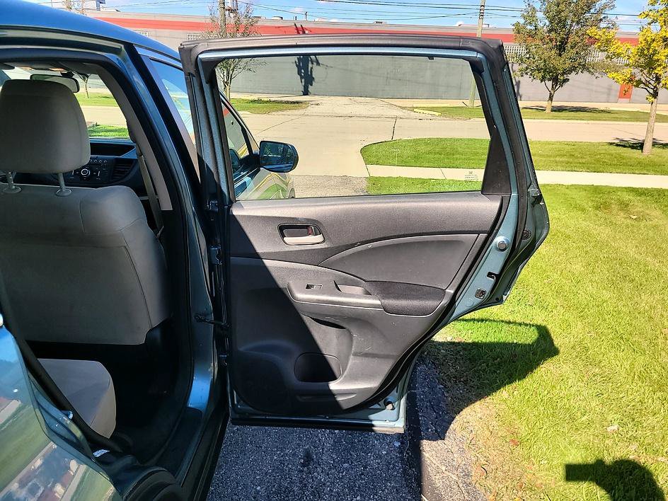 Used 2015 Honda CR-V LX image 38