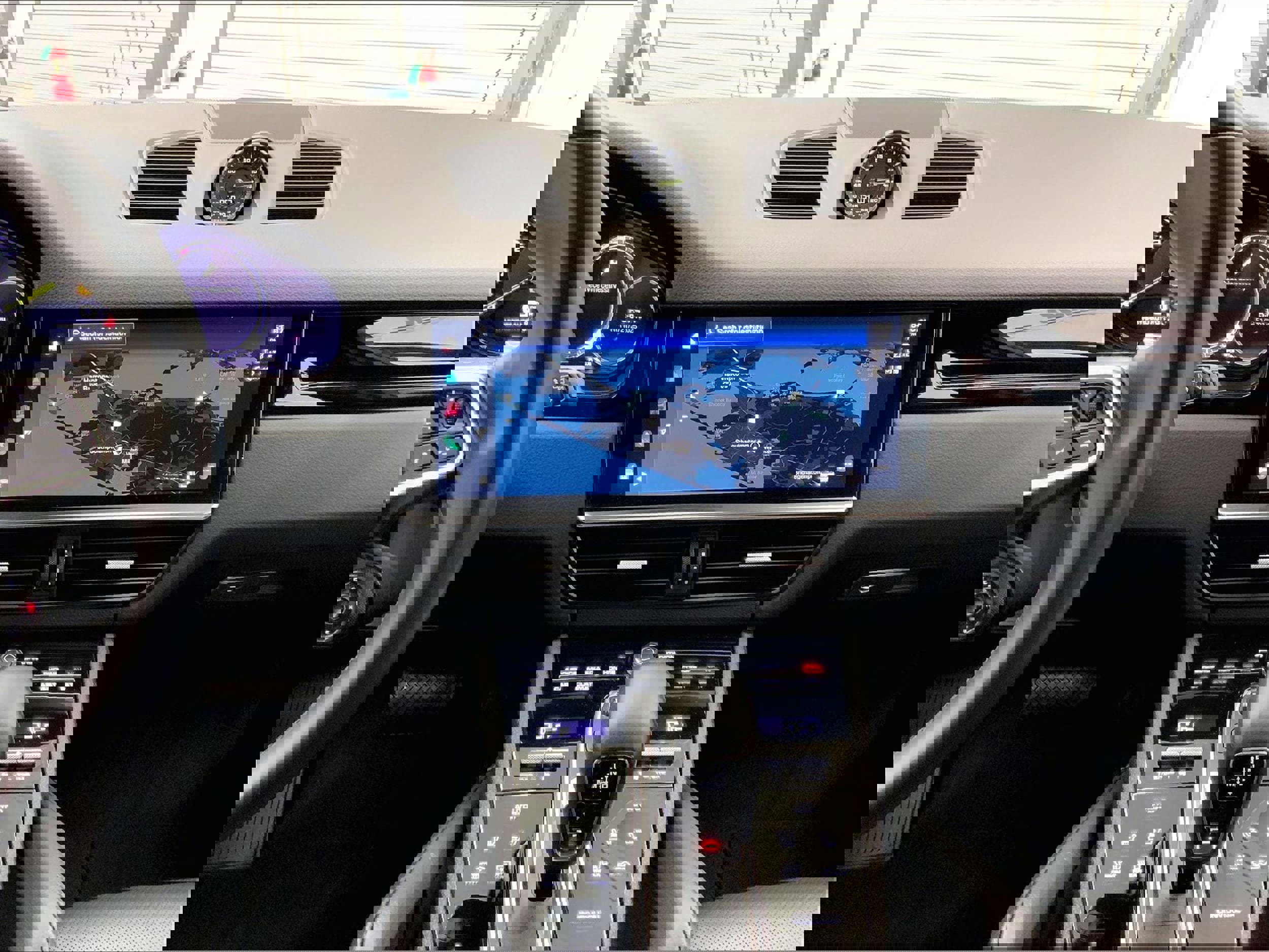 Used 2022 Porsche Cayenne E-Hybrid image 17