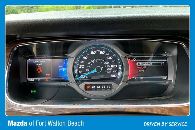 Used 2018 Ford Taurus Limited FWD image 12