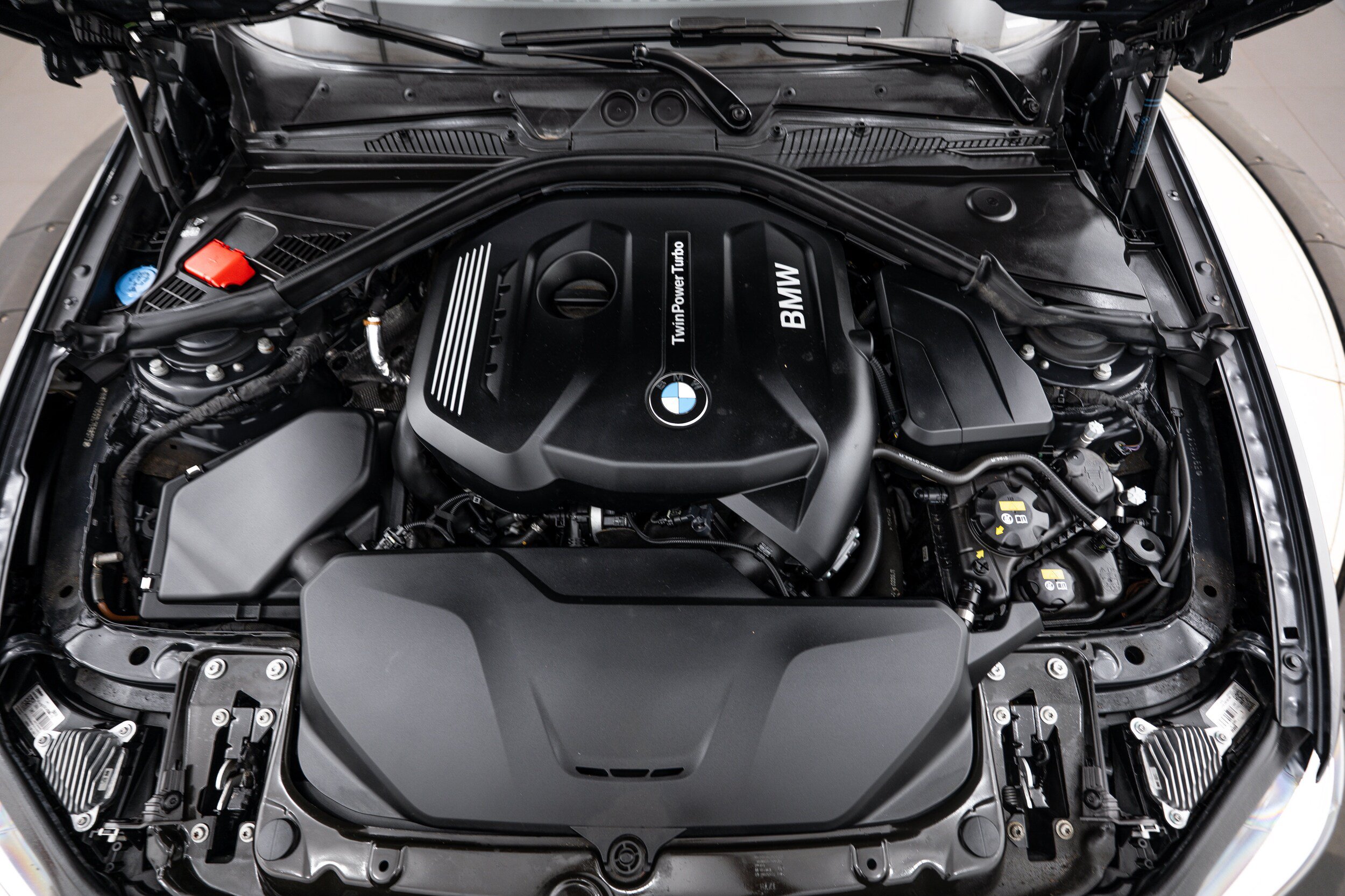 Used 2020 BMW 230i xDrive Coupe w/ Premium Package AWD/4WD image 19
