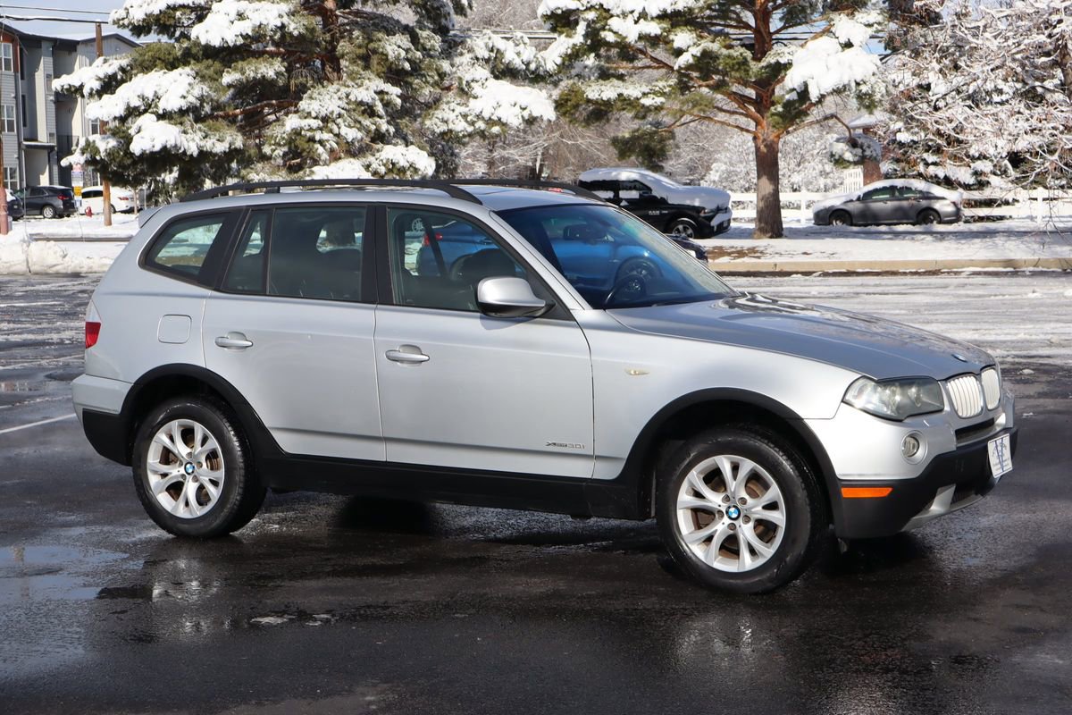 Used 2010 BMW X3 xDrive30i image 2