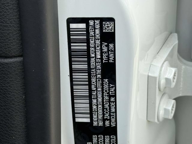 Used 2015 Jeep Renegade Limited FWD image 29