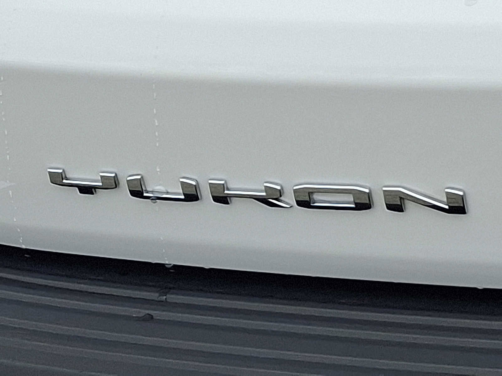 Used 2022 GMC Yukon AT4 image 34