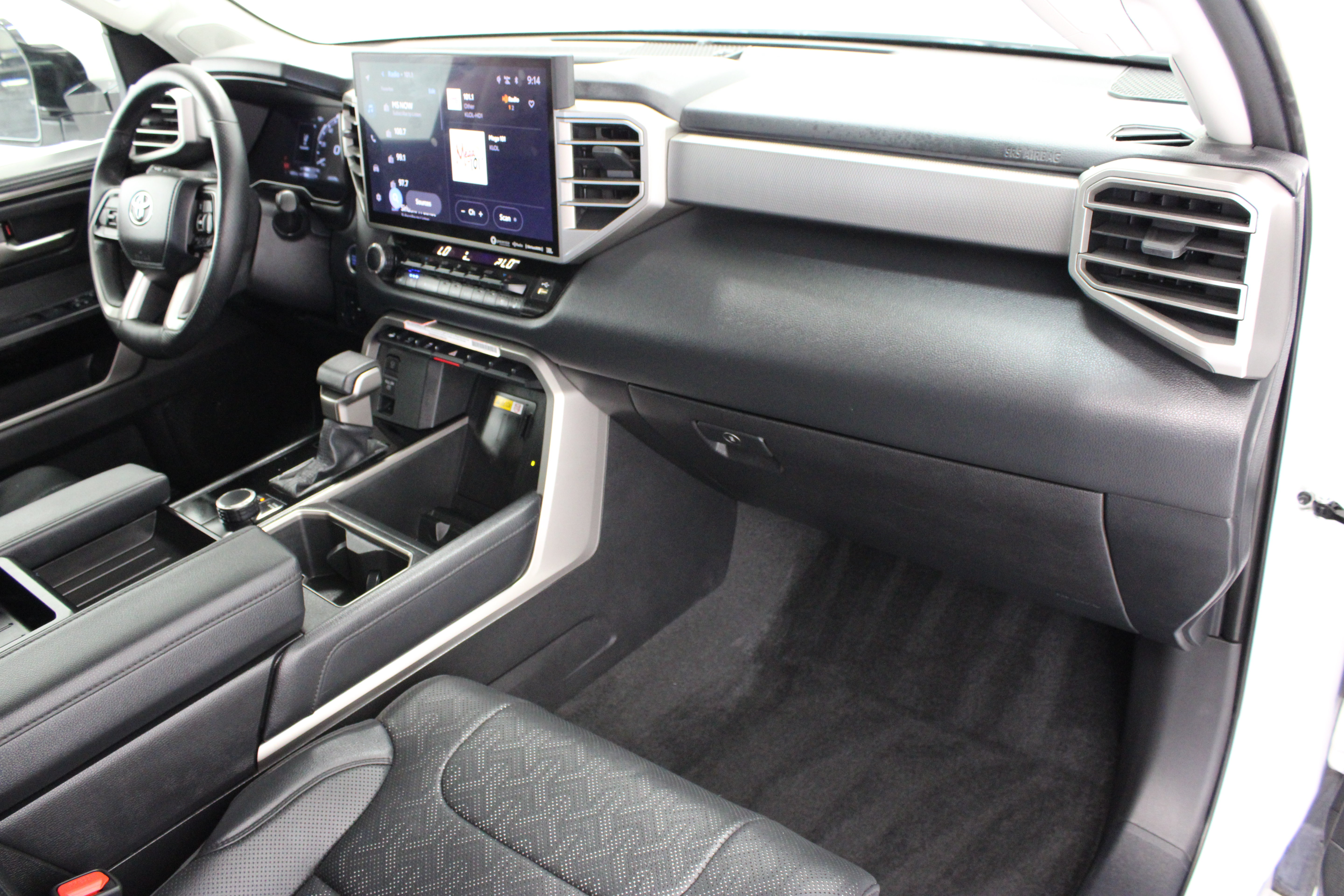 Used 2024 Toyota Tundra Limited RWD image 37