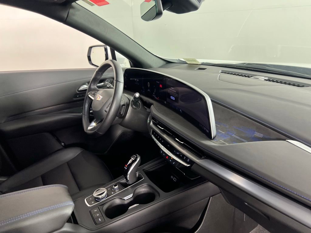 Used 2024 Cadillac XT4 Sport AWD/4WD image 33
