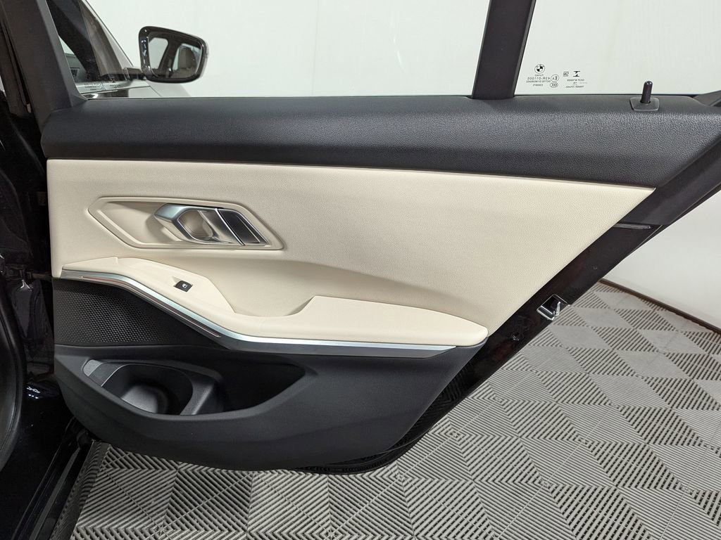 Used 2019 BMW 330i xDrive Sedan w/ Convenience Package image 38