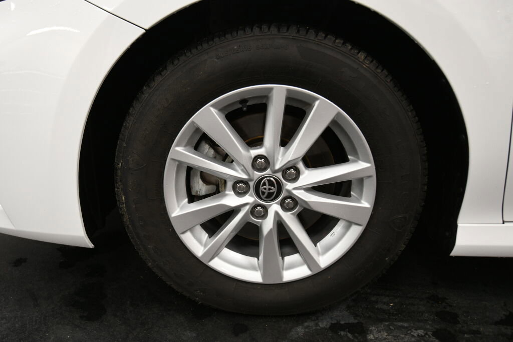 Certified 2025 Toyota Camry LE image 31