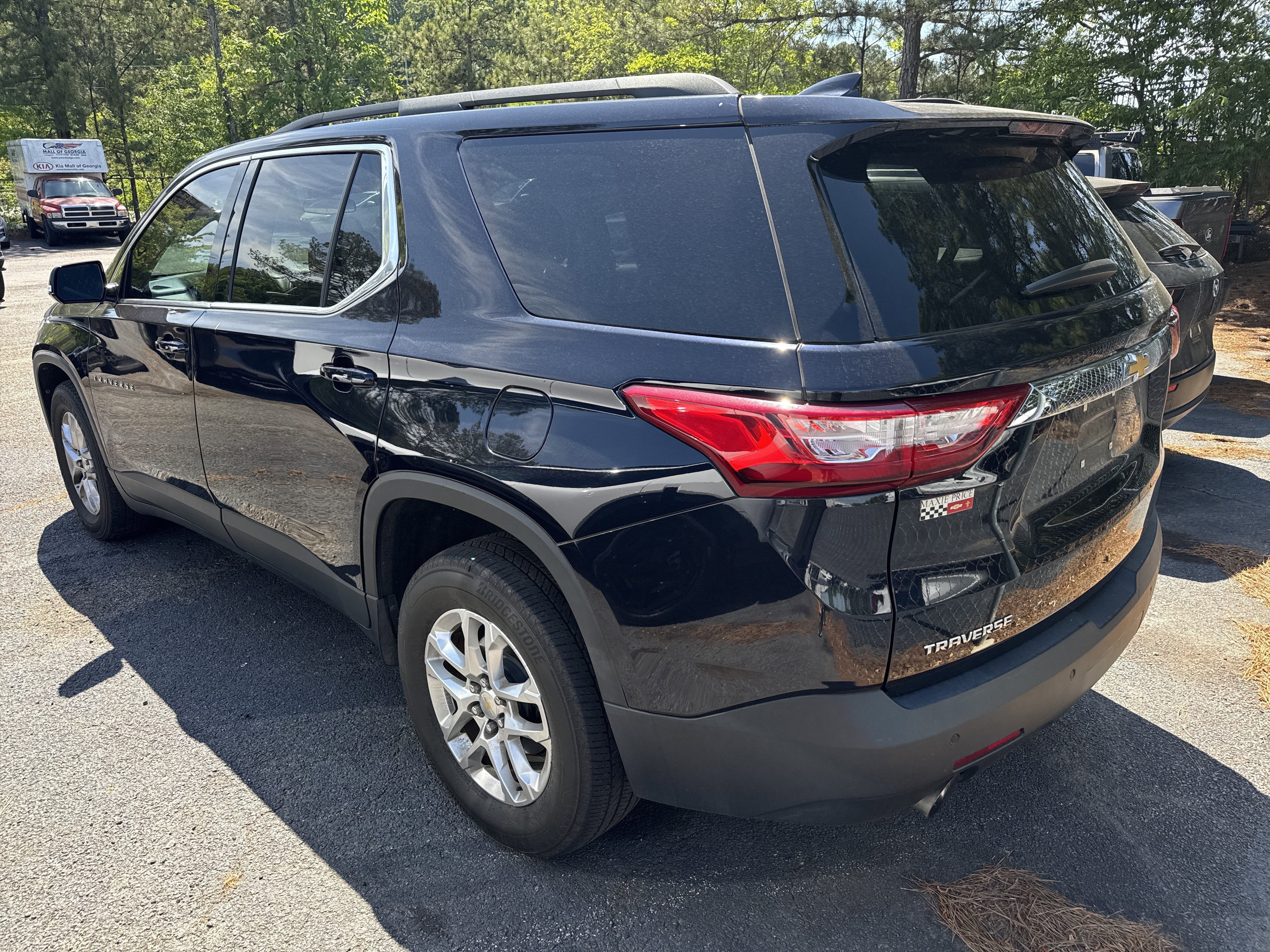 Used 2020 Chevrolet Traverse LT FWD image 8