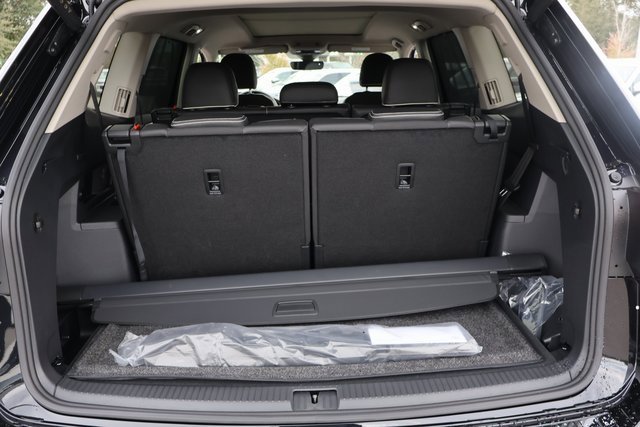 New 2026 Volkswagen Atlas SEL Premium R-Line image 17