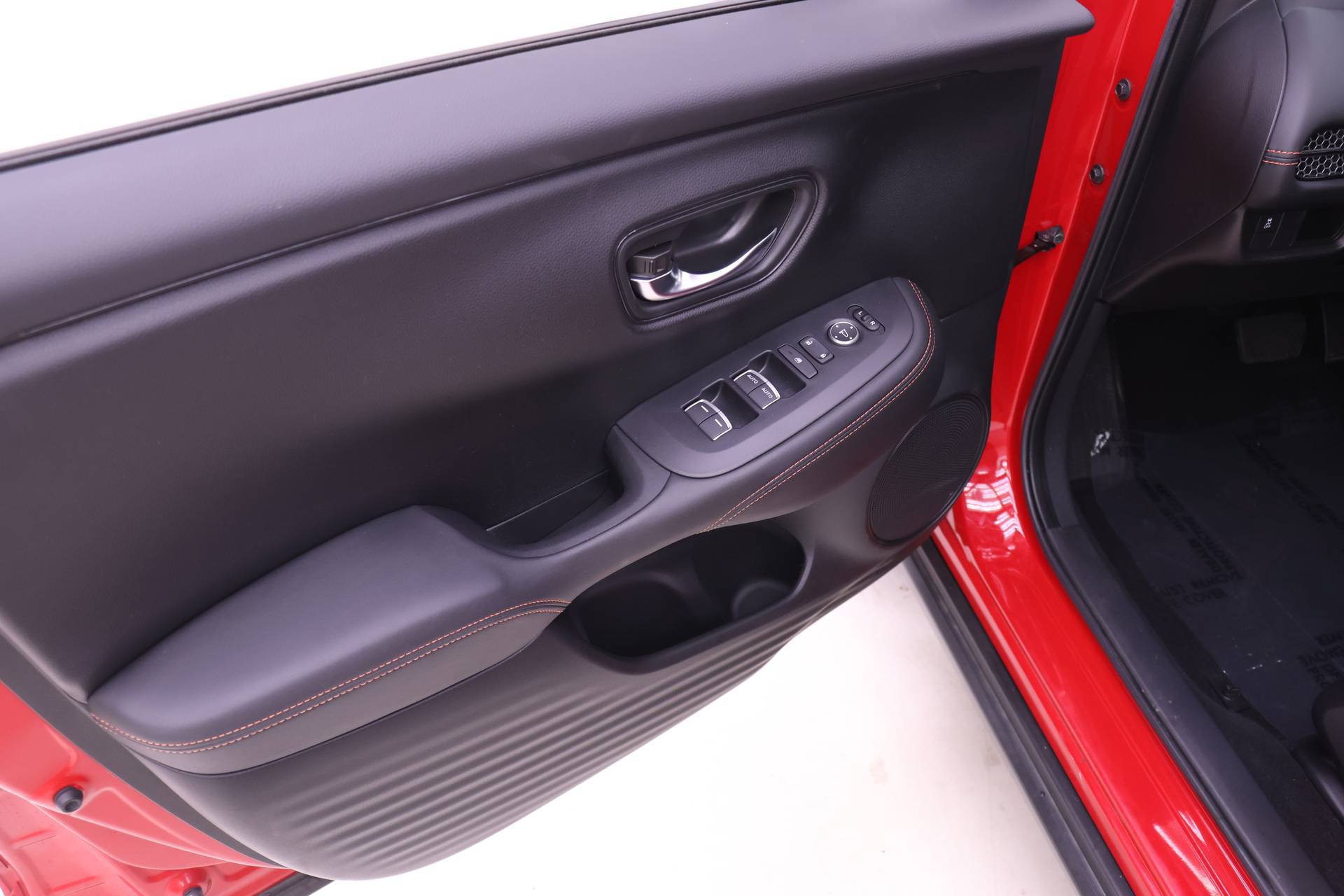Certified 2024 Honda HR-V Sport image 11