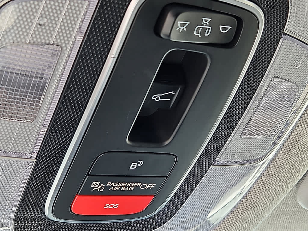 Used 2025 Hyundai Elantra Limited FWD image 25