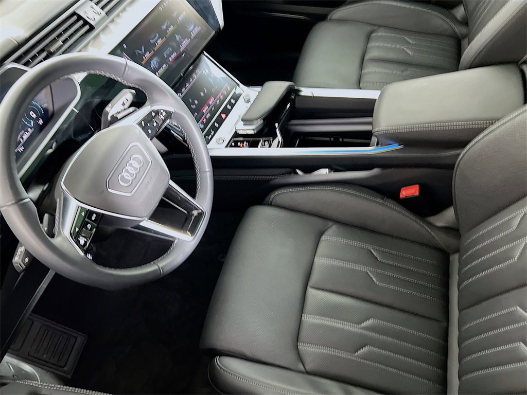 Used 2024 Audi Q8 e-tron Prestige image 24
