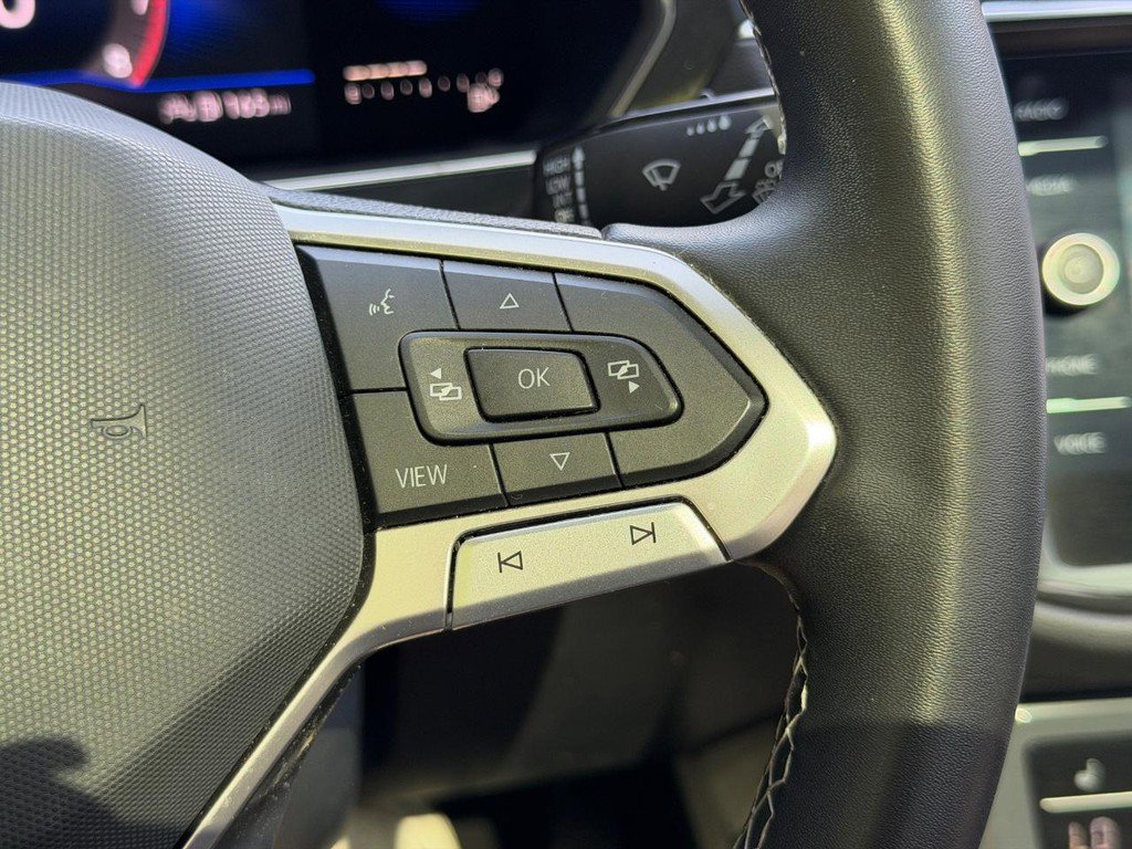 Used 2022 Volkswagen Tiguan SE image 18