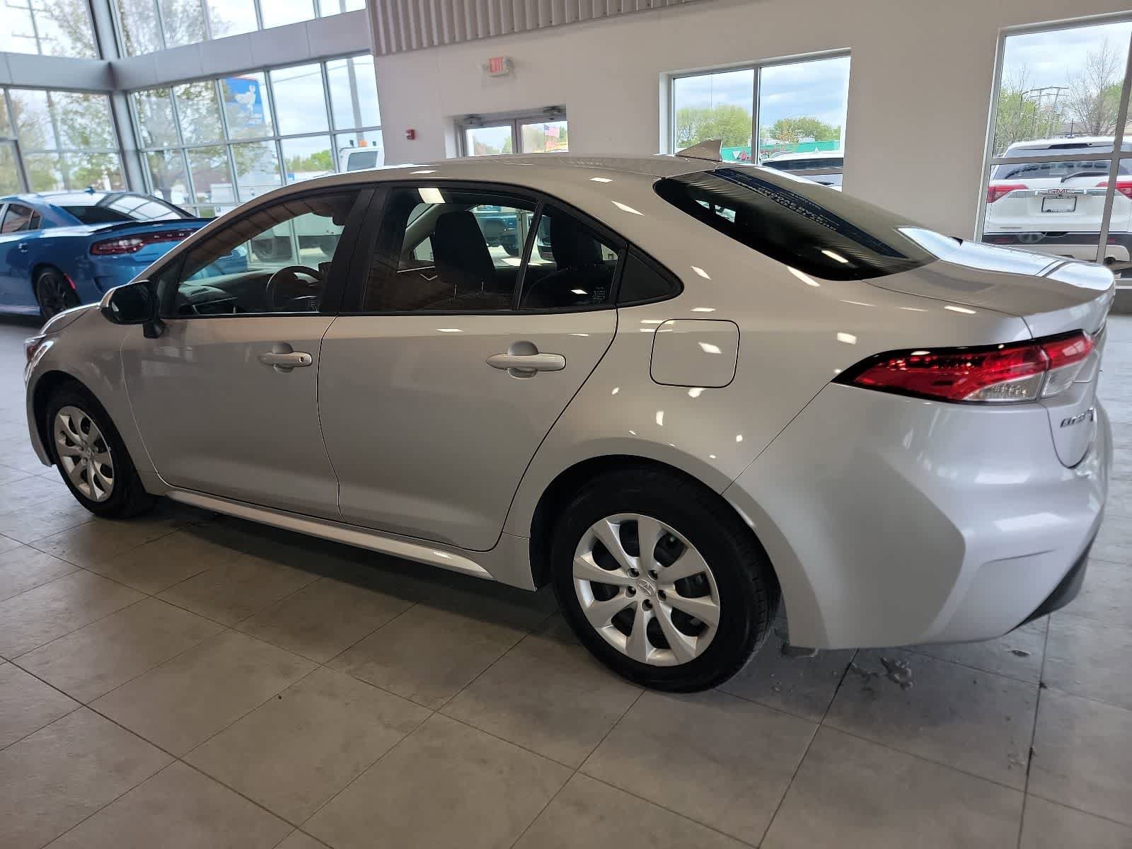 Used 2024 Toyota Corolla LE FWD image 9