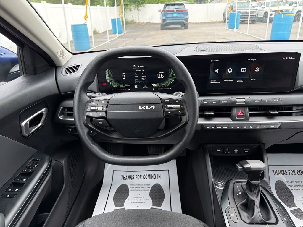 Used 2025 Kia K4 FWD image 27