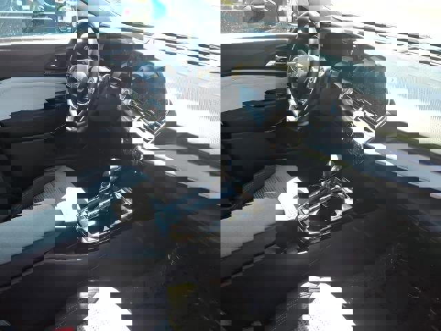 Used 2025 Chevrolet Trax LT w/ LT Convenience Package image 20