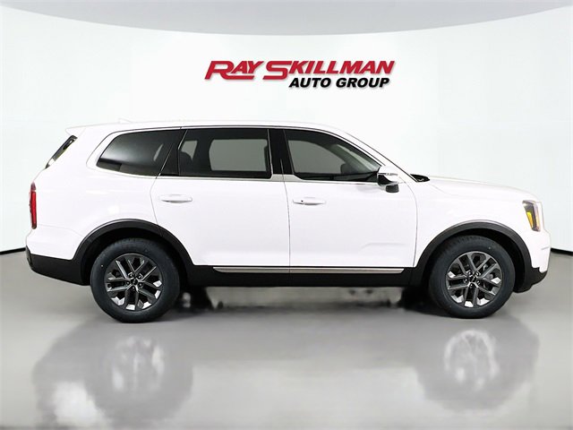 Used 2024 Kia Telluride LX image 8