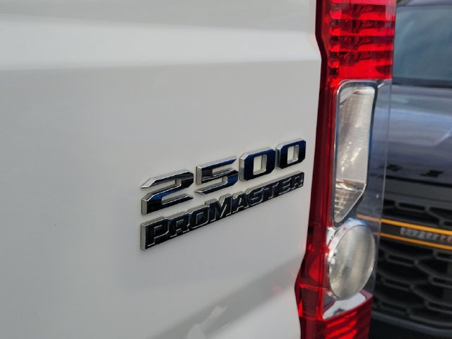 Used 2024 RAM ProMaster 2500 w/ Convenience Group FWD image 4
