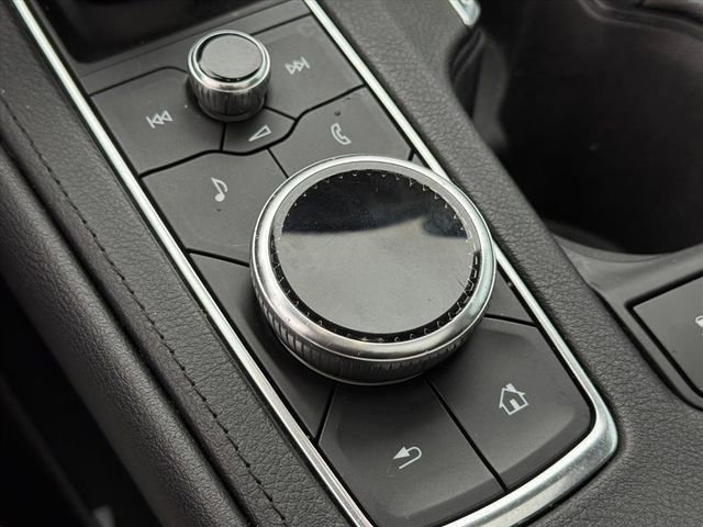 Used 2019 Cadillac XT4 Luxury image 18