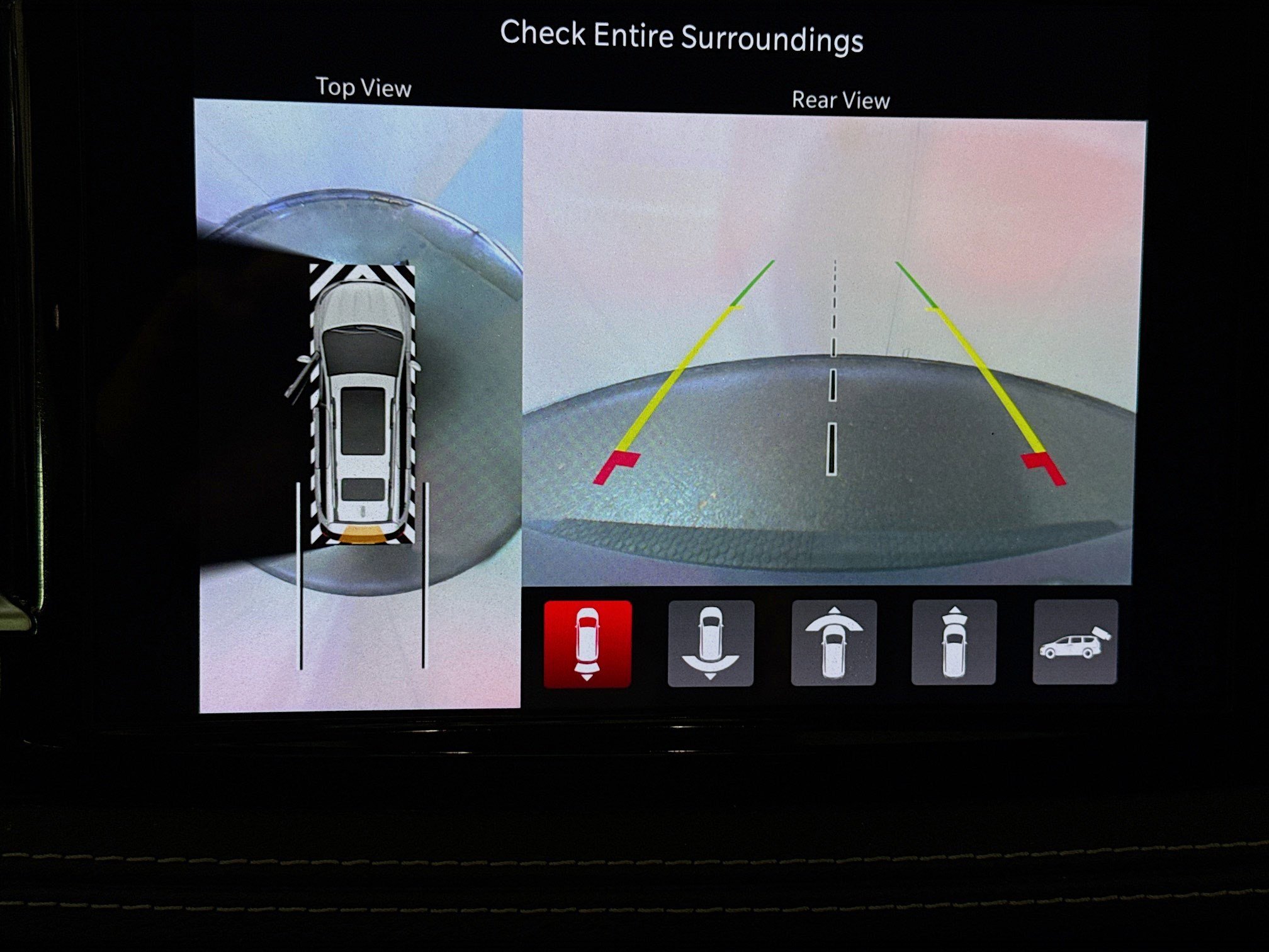 Used 2021 Chrysler Pacifica Limited w/ Premium & Safety Sphere Group image 19